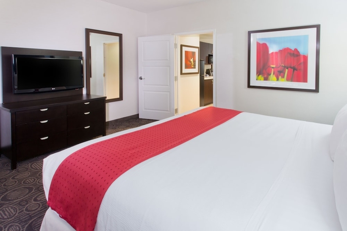Imagen de la habitación del Hotel Holiday Inn and Suites Red Deer South, An Ihg. Foto 4