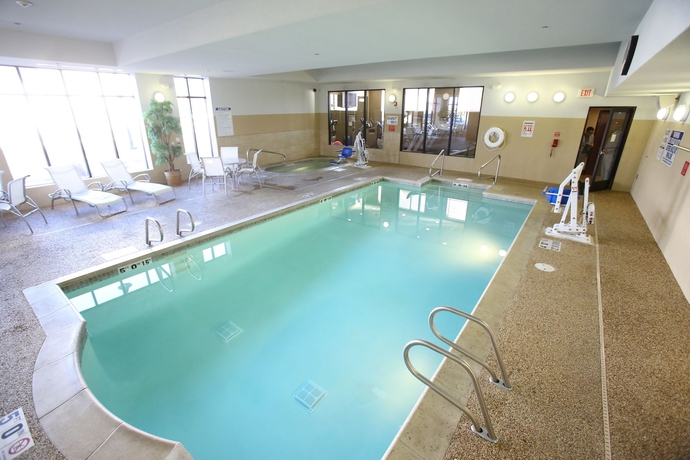 Imagen de la piscina del Hotel Holiday Inn and Suites Salt Lake City-airport West, An Ihg. Foto 14