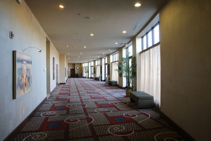 Imagen de los interiores del Hotel Holiday Inn and Suites Salt Lake City-airport West, An Ihg. Foto 11