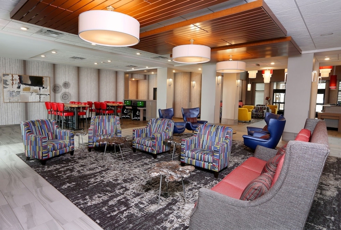Imagen de los interiores del Hotel Holiday Inn and Suites Sioux Falls - Airport, An Ihg. Foto 17