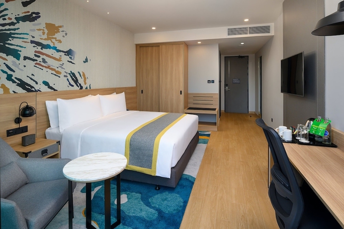 Imagen de la habitación del Hotel Holiday Inn and Suites Siracha Laemchabang, An Ihg. Foto 8