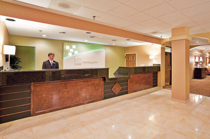 Imagen de los interiores del Hotel Holiday Inn and Suites Springfield - I-44, An Ihg. Foto 14