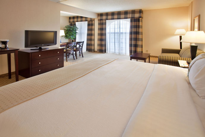 Imagen de la habitación del Hotel Holiday Inn and Suites Springfield - I-44, An Ihg. Foto 9
