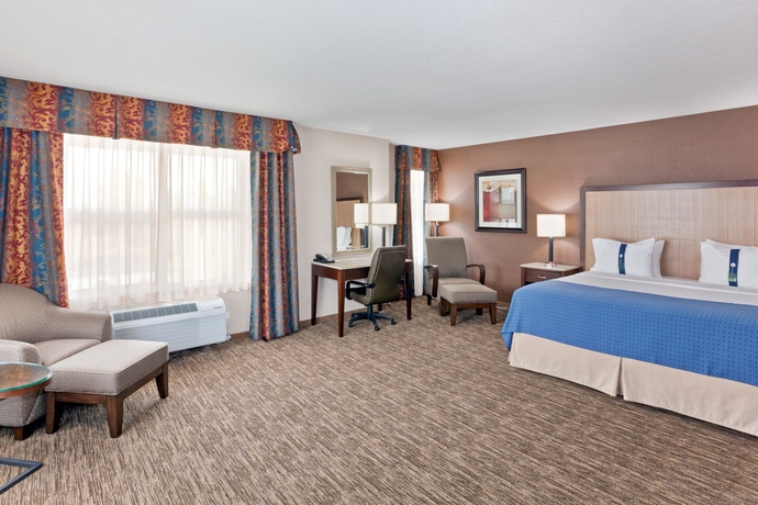 Imagen de la habitación del Hotel Holiday Inn and Suites Surrey East Cloverdale, An Ihg. Foto 4