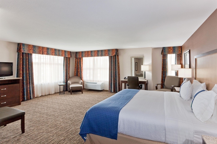 Imagen de la habitación del Hotel Holiday Inn and Suites Surrey East Cloverdale, An Ihg. Foto 5