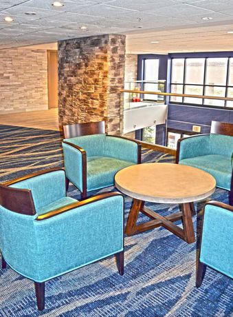 Imagen de la habitación del Hotel Holiday Inn and Suites Syracuse Airport - Liverpool, An Ihg. Foto 9