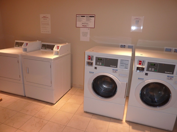 Imagen de los interiores del Hotel Holiday Inn and Suites Vancouver Downtown, An Ihg. Foto 13