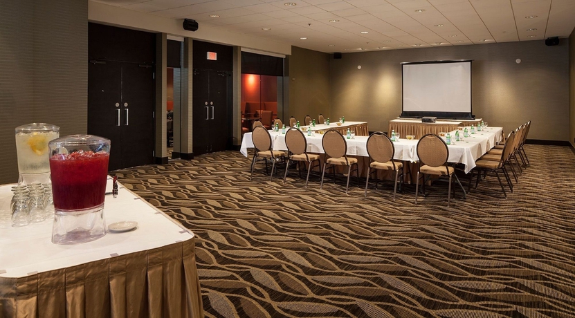 Imagen de los interiores del Hotel Holiday Inn and Suites Vancouver Downtown, An Ihg. Foto 15
