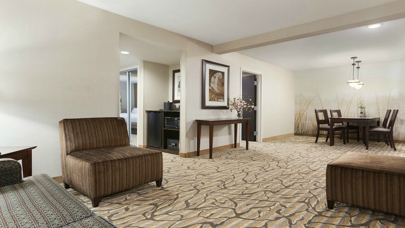 Imagen de la habitación del Hotel Holiday Inn and Suites Williamsburg-historic Gateway, An Ihg. Foto 6