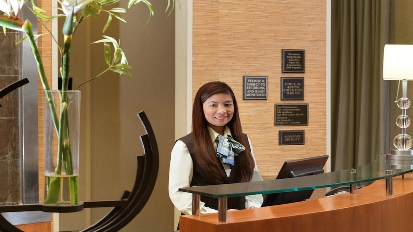 Imagen de los interiores del Hotel Holiday Inn and Suites Williamsburg-historic Gateway, An Ihg. Foto 15