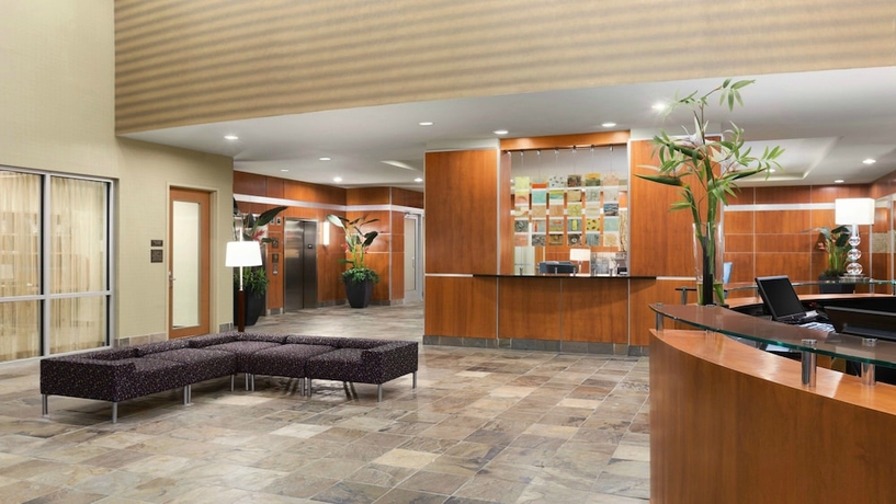 Imagen de los interiores del Hotel Holiday Inn and Suites Williamsburg-historic Gateway, An Ihg. Foto 17