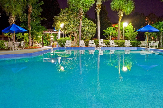 Imagen de la piscina del Hotel Holiday Inn at Orlando International Airport. Foto 16