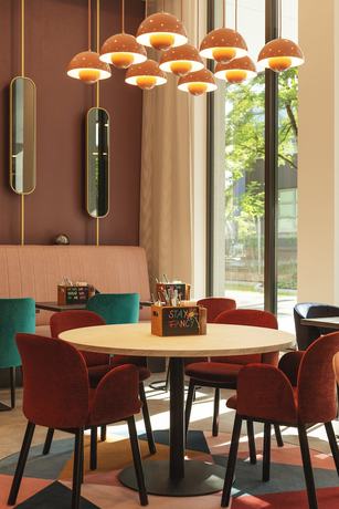Imagen de los interiores del Hotel Holiday Inn - the niu, Loco Munich North, an IHG. Foto 17