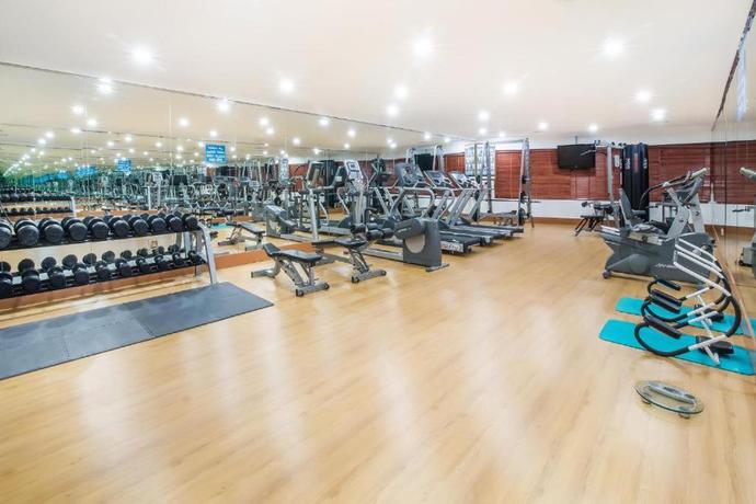 Imagen de los interiores del Hotel Holiday International Bur Juman By Sunday. Foto 8