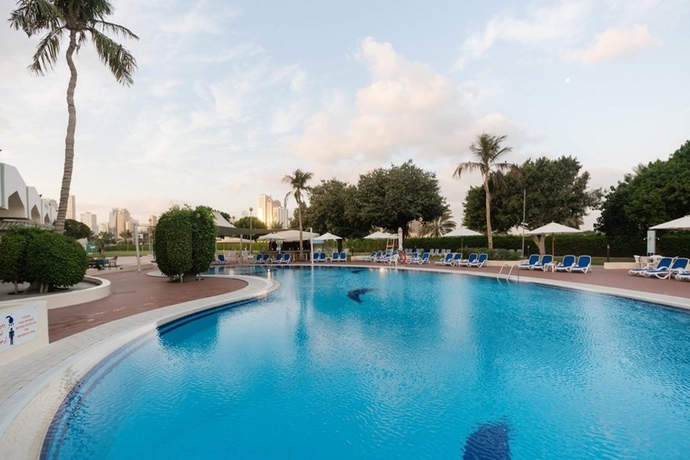 Imagen general del Hotel Holiday International Sharjah. Foto 8