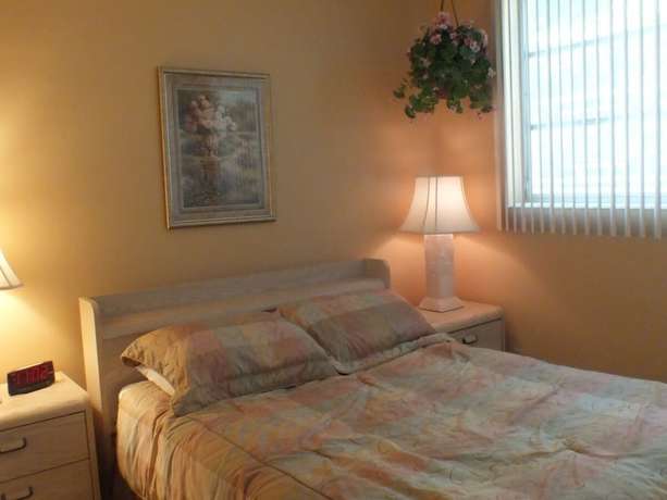 Imagen de la habitación del Hotel Holiday Isle Yacht Club. Foto 7