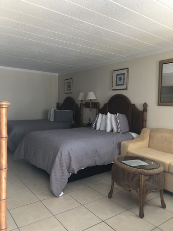Imagen de la habitación del Hotel Holiday Isles Resort. Foto 4