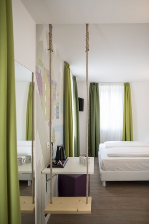 Imagen de la habitación del Hotel Holiday Iv Gardan. Foto 4