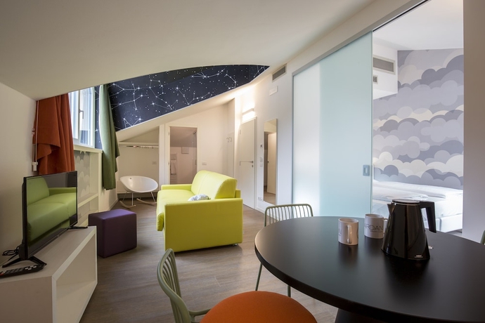 Imagen de la habitación del Hotel Holiday Iv Gardan. Foto 6