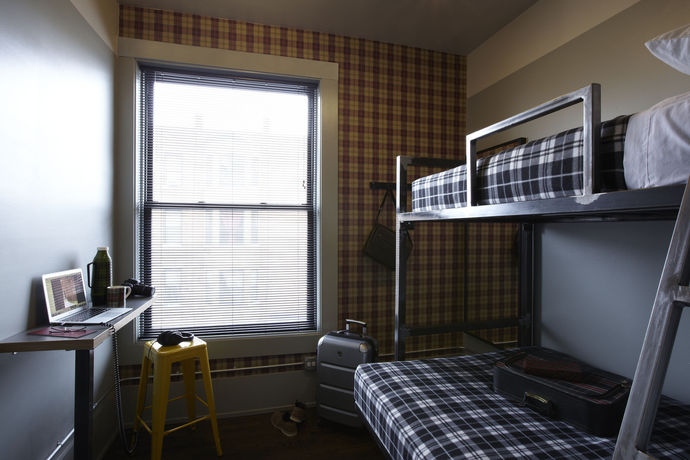 Imagen de los interiores del Hotel Holiday Jones. Foto 16