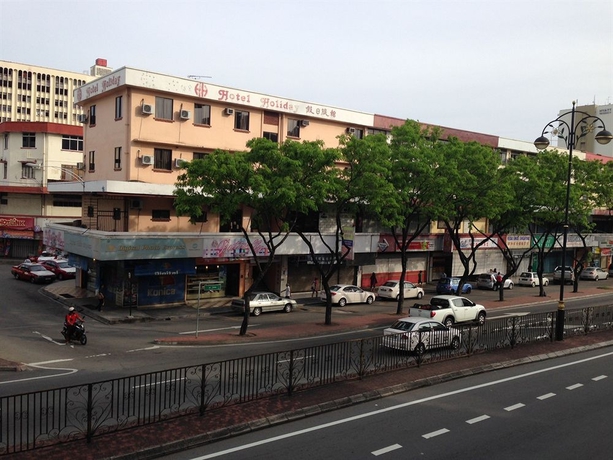 Imagen general del Hotel Holiday, Kota Kinabalu. Foto 1