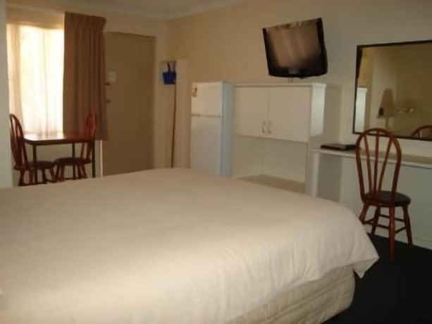 Imagen de la habitación del Hotel Holiday Lodge Motor Inn. Foto 6