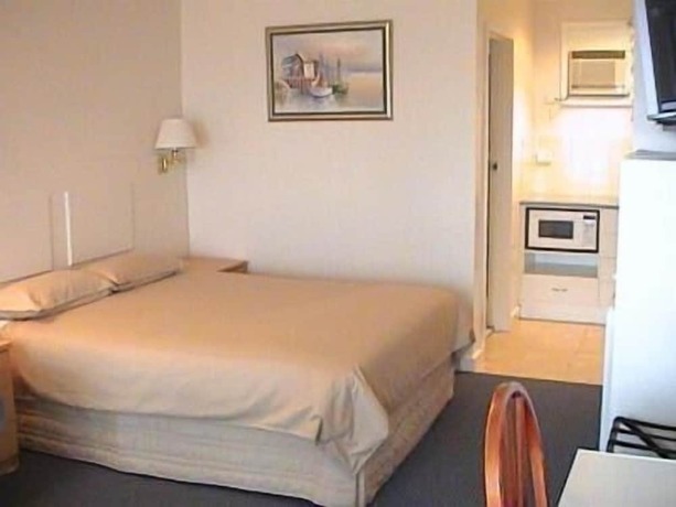 Imagen de la habitación del Hotel Holiday Lodge Motor Inn. Foto 7