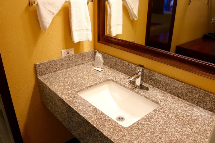 Imagen de la habitación del Hotel Holiday Lodge Salem,OR. Foto 10