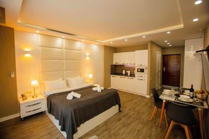 Imagen general del Hotel Holiday Lux Sea Towers Batumi. Foto 1