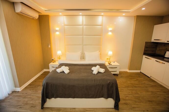 Imagen general del Hotel Holiday Lux Sea Towers Batumi. Foto 3
