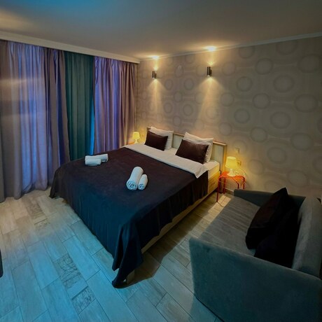 Imagen de la habitación del Hotel Holiday Lux Sea Towers Batumi. Foto 20
