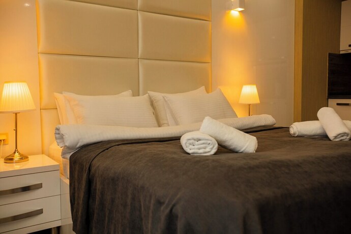 Imagen general del Hotel Holiday Lux Sea Towers Batumi. Foto 10