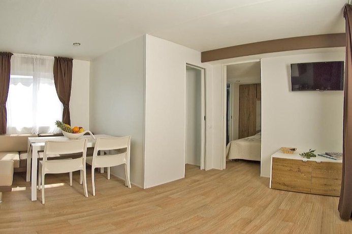 Imagen de la habitación del Hotel Holiday Mobile Homes Park Riviera. Foto 15