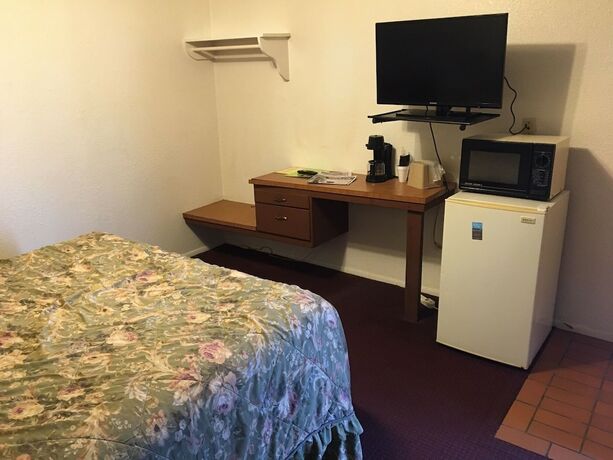 Imagen general del Hotel Holiday Motel. Foto 4