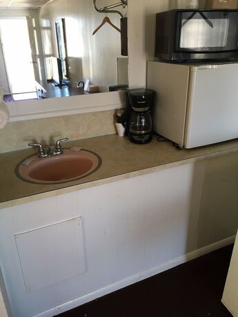 Imagen general del Hotel Holiday Motel. Foto 7