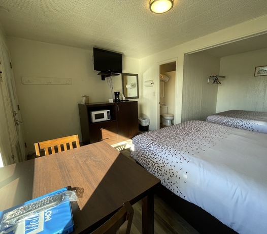 Imagen de la habitación del Hotel Holiday Motel. Foto 5