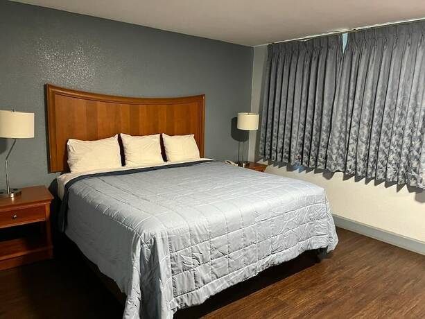 Imagen general del Hotel Holiday Motel, Jeffersonville. Foto 9