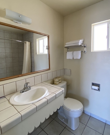 Imagen de la habitación del Hotel Holiday Motel, Morgan Hill. Foto 9