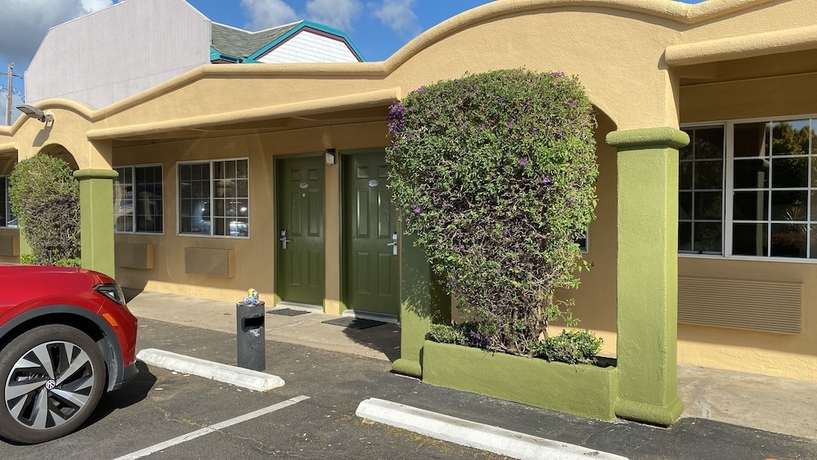 Imagen general del Hotel Holiday Motel, Morgan Hill. Foto 5