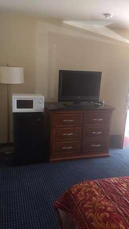 Imagen de la habitación del Hotel Holiday Motel Oakdale. Foto 5