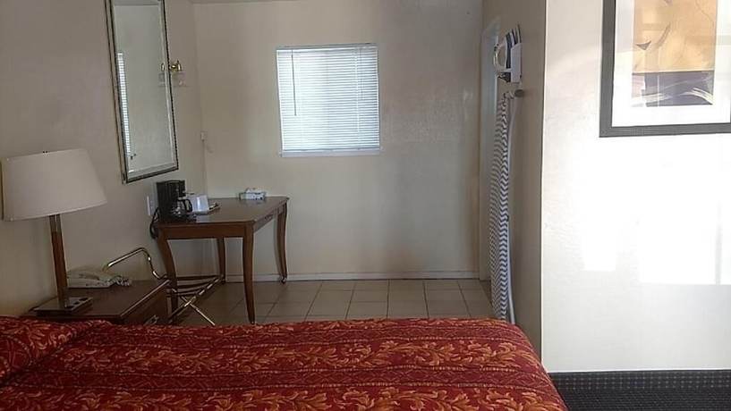 Imagen de la habitación del Hotel Holiday Motel Oakdale. Foto 9