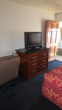 Imagen de la habitación del Hotel Holiday Motel Oakdale. Foto 11