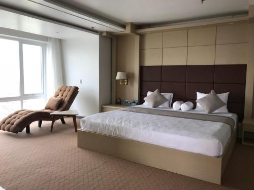 Imagen general del Hotel Holiday One. Foto 1