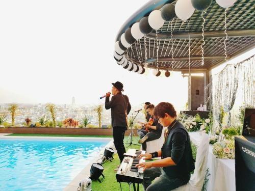 Imagen general del Hotel Holiday One. Foto 2