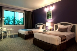 Imagen de la habitación del Hotel Holiday Palace. Foto 2