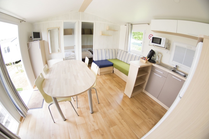Imagen de la habitación del Hotel Holiday Park Klein Strand. Foto 16
