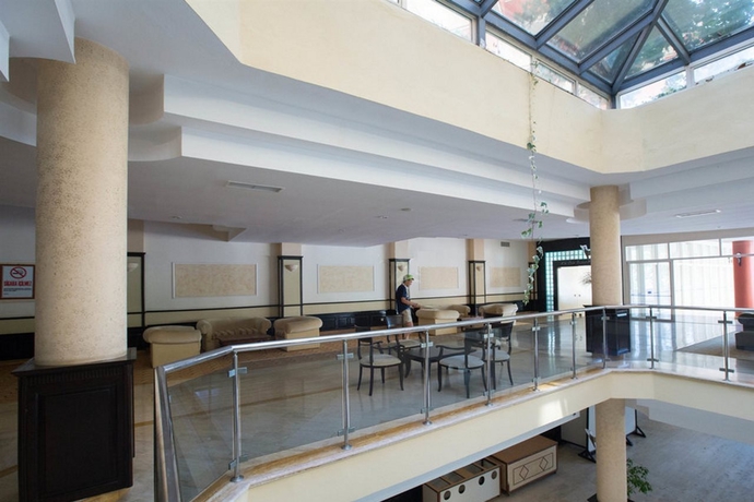 Imagen general del Hotel Holiday Park Resort. Foto 13