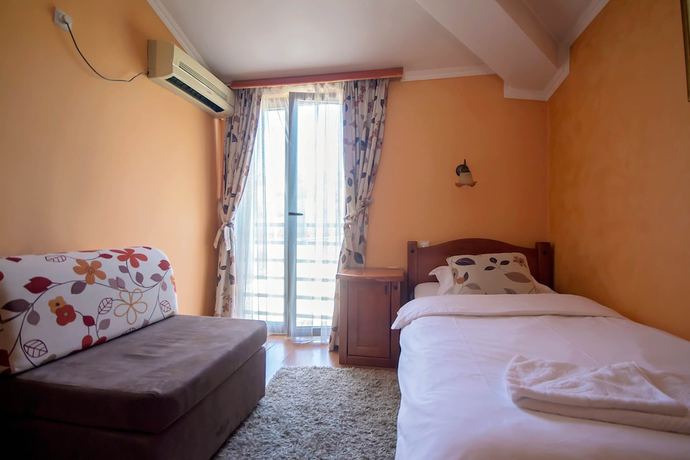 Imagen de la habitación del Hotel Holiday, Podgorica. Foto 10