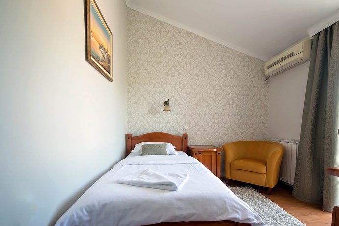 Imagen de la habitación del Hotel Holiday, Podgorica. Foto 14