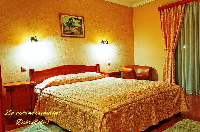 Imagen de la habitación del Hotel Holiday, Podgorica. Foto 18